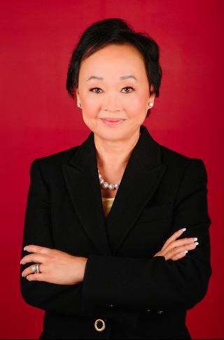 Peggy Cherng self made richest females